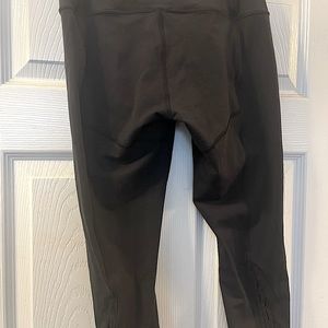 Lululemon black capri workout pant. Size 8